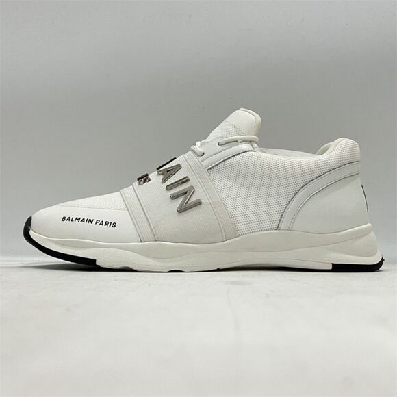 Athletic_Shoes